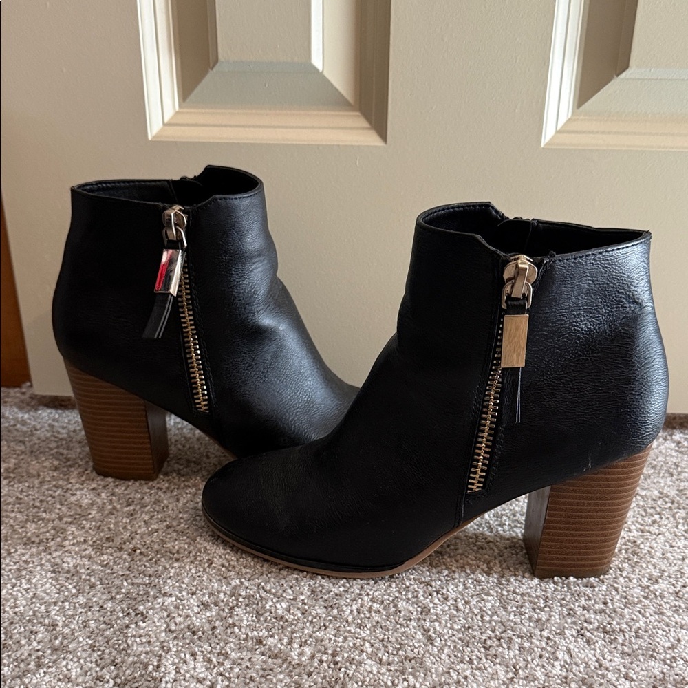 Apt. 9 Black Ankle Boots with Block Heel